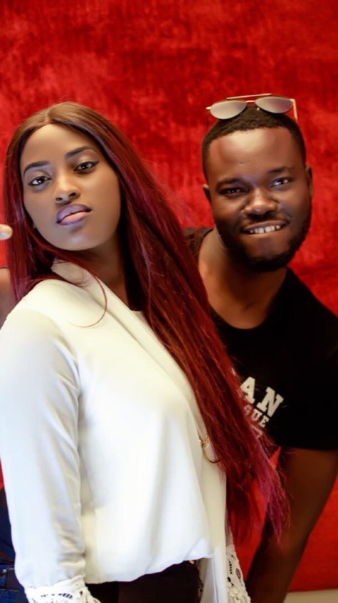 Photos : Inna alias Coumba (Mbettel), eupeuteuleuw!!!