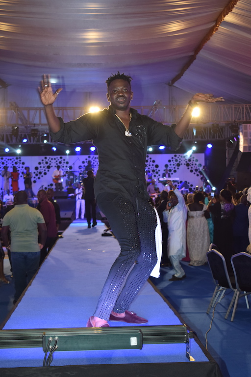 27 photos : Le Gala du Fonds de Solidarité de la Gendarmerie Nationale du Sénégal avec You 27 photos : Le Gala du Fonds de Solidarité de la Gendarmerie Nationale du Sénégal avec You