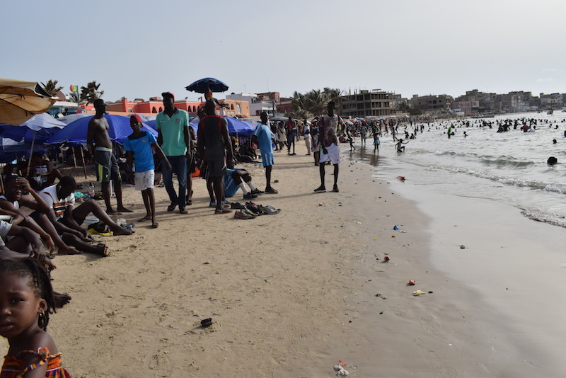 Photos : les vacances ont débuté à la plage de Ngor, c'est chaud