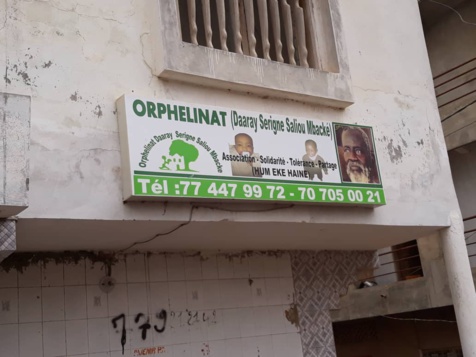 Photos : Modou Lô au chevet des orphelins du centre Keur Serigne Saliou