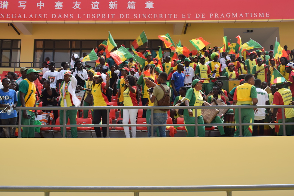 Photos : Remise des clés de l’arène nationale par le président chinois