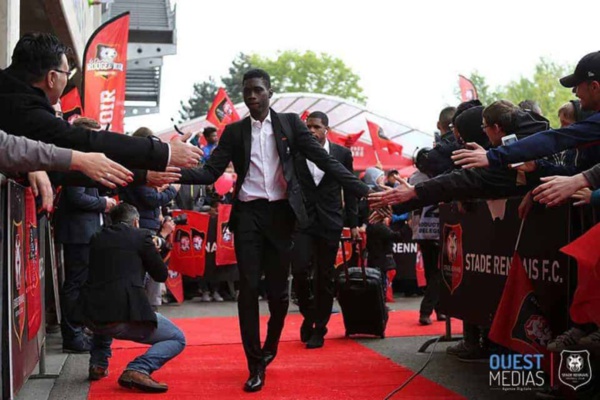 Ismaila Sarr courtisé par Barcelone, Juventus et Arsenal