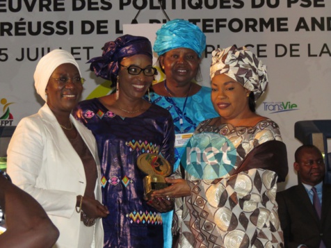 Photos : L'Assemblée Générale de Partage des Initiatives de la Plateforme des Femmes « AND JEEGO »
