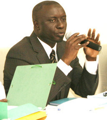 MOUVEMENT DES ÉLÈVES ET ÉTUDIANTS LIBÉRAUX (MEEL)  « Idrissa Seck rame à contre courant des intérêts du Pds »