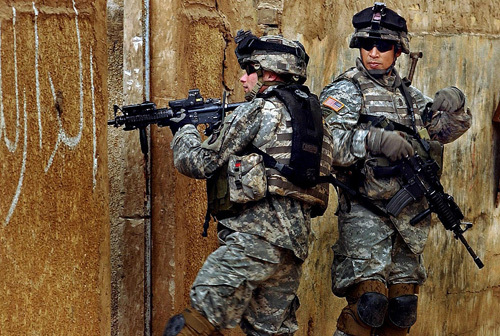 USA : Une juge bloque la loi interdisant aux soldats de révéler leur orientation sexuelle