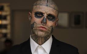 Le mannequin Rick Genest, dit « Zombie Boy », s’est suicidé à l’âge de 32 ans