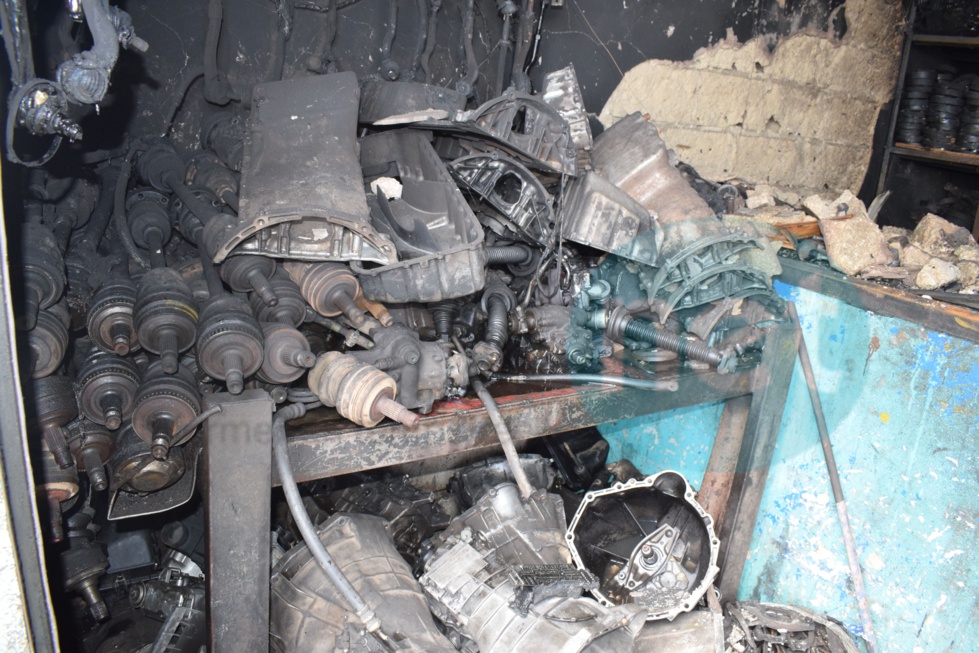 Photos : les images du violent incendie à Thiaroye