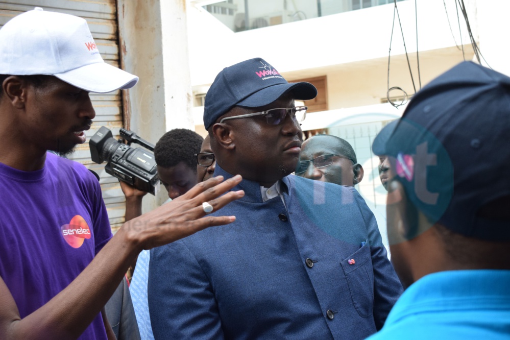 Photos : Le DG de SENELEC visite les nouvelles installations du marché de Liberté 6 Extension