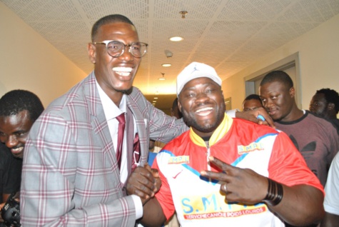 Photos: les plus belles images du lancement de la série Mbettel au Grand Théâtre Photos: les plus belles images du lancement de la série Mbettel au Grand Théâtre