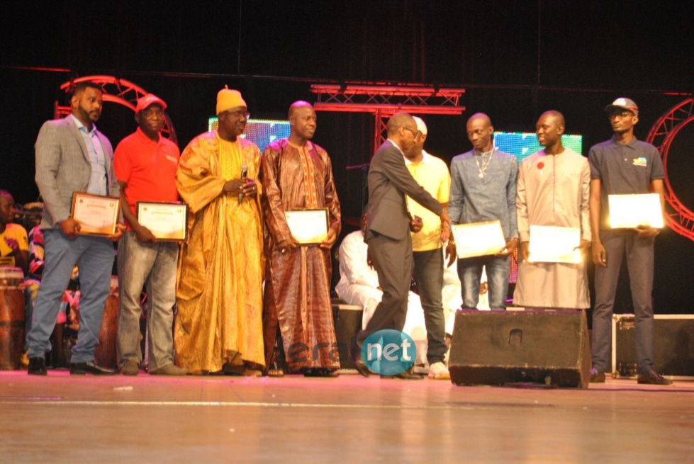 18 photos : les plus belles images du lancement de la série Mbettel au Grand Théâtre