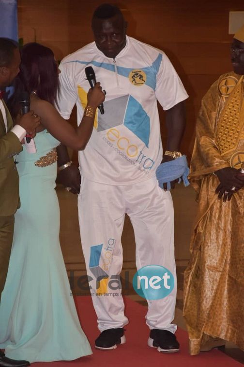 18 photos : les plus belles images du lancement de la série Mbettel au Grand Théâtre