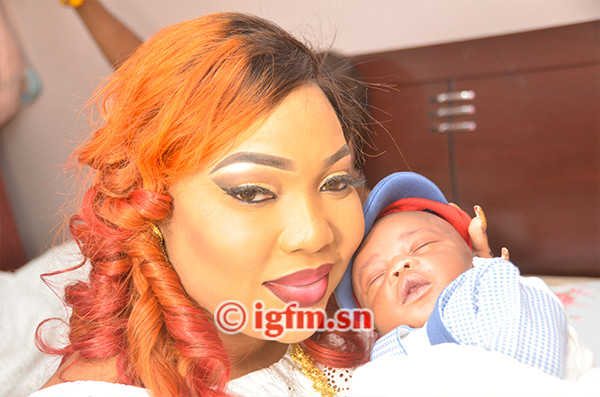 Photos vidéo : Youssou Ndour au baptême du fils de Ndoye Bane Photos vidéo : Youssou Ndour au baptême du fils de Ndoye Bane