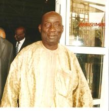 LE SENATEUR MEISSA SALL REPOND A FARBA SENGHOR : « FARBA EST UN PIGNOUF* QUI S’IGNORE »