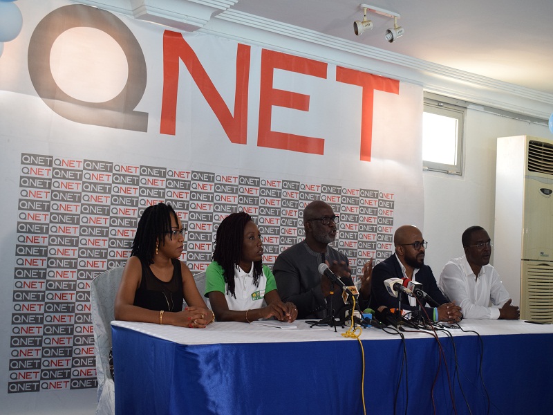 Photos : Exposition des produits de Qnet à la place du Souvenir Africain