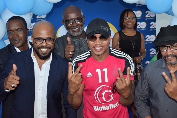 Photos : Exposition des produits de Qnet à la place du Souvenir Africain
