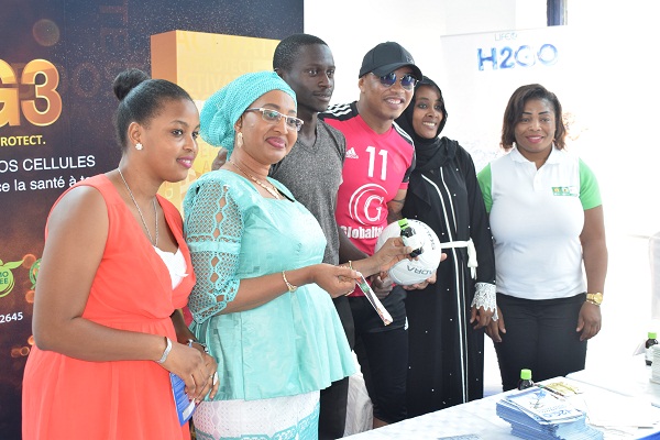 Photos : Exposition des produits de Qnet à la place du Souvenir Africain