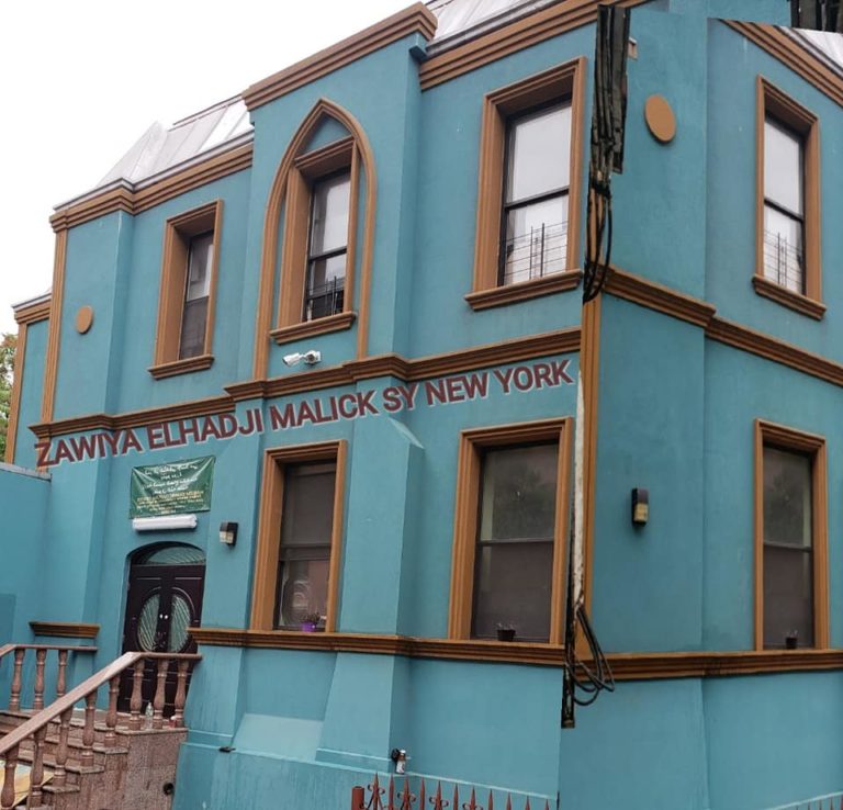 Serigne Mame Mor Mbacké à la Zawiya Seydil Hadji Malick Sy de New York