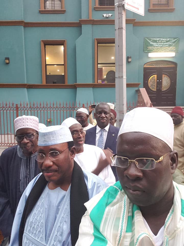 Serigne Mame Mor Mbacké à la Zawiya Seydil Hadji Malick Sy de New York