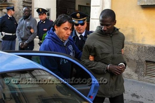 Photos : Voici les images de l'arrestation de quatre sénégalais en Italie pour vente de drogue