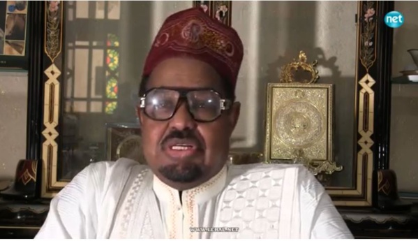  Dr Ahmed Khalifa Niasse "met en garde toute personne qui aura volontairement célébré la Tabaski, au-delà du lendemain de Arafat"