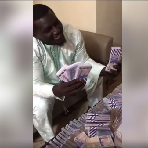 Djiby Diakhaté, sociologue : "Le comportement de Balla Gaye 2 est inacceptable s’il…" Djiby Diakhaté, sociologue : "Le comportement de Balla Gaye 2 est inacceptable s’il…"