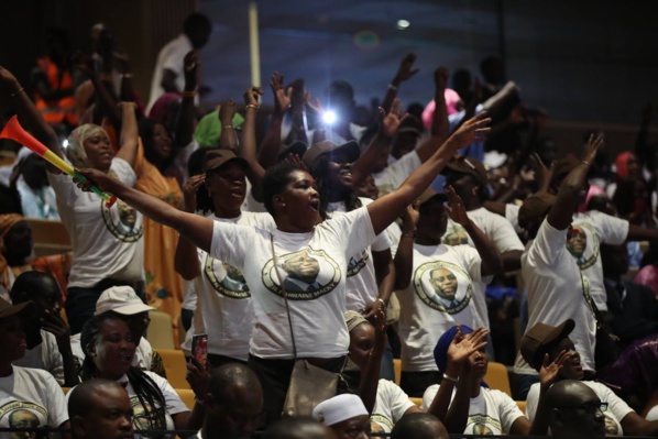 Direct Diamniadio : Lancement officiel de la campagne de parrainage du candidat Macky Sall
