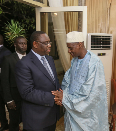 Après l’audience des militants de Matam : Macky Sall reçoit au Palais quelques 400 alliés de Ranérou, partisans de Amadou Dawa Diallo Après l’audience des militants de Matam : Macky Sall reçoit au Palais quelques 400 alliés de Ranérou, partisans de Amadou Dawa Diallo