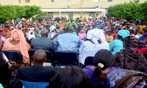 Parrainage de Macky Sall à Rufisque : près de 2 000 femmes se joignent à Oumar Gueye 