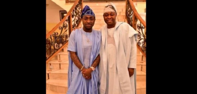 Davido: “Mon père a envoyé 50 policiers pour m’arrêter lors de mon premier concert”