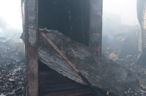 Les incroyables images de l'incendie de Pétersen