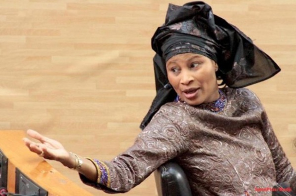 Lancement du parrainage : Aïssata Tall Sall s’engage devant ses militants et devant le peule sénégalais