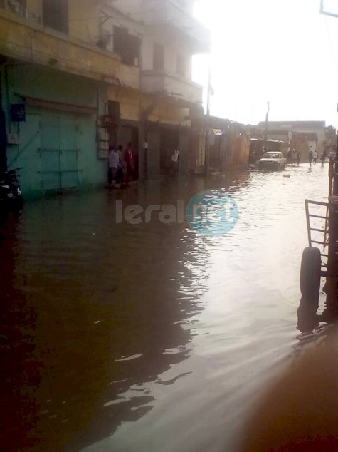 Vidéo: Inondation à Rufisque: Keuri Kao, la Mairie, la Senelec et la poste de Police, inacessibles 