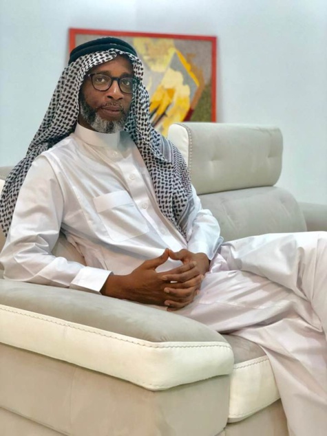 Photos : Bouba Ndour resplendissant à son retour de la Mecque