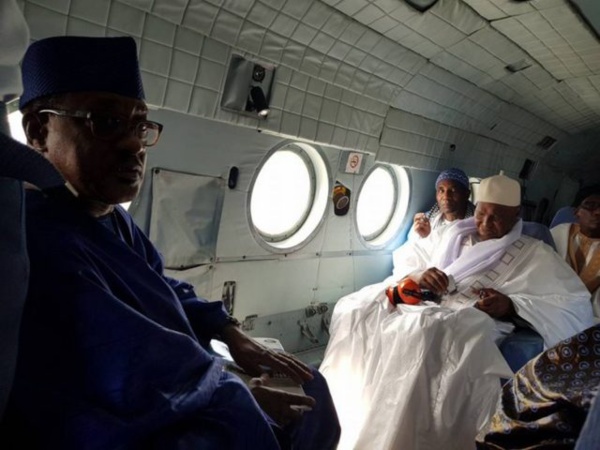 TB Thiombane descend Karim Wade: « … Les choses se passent ici. Mais rester au Qatar, …” TB Thiombane descend Karim Wade: « … Les choses se passent ici. Mais rester au Qatar, …”