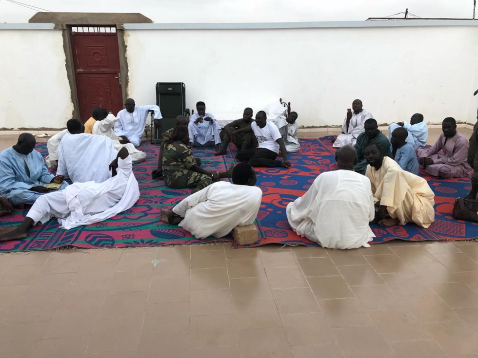 Visite de Serigne Bass Abdou Khadr à Touba Diaty dans le Cayor chez Serigne Mouhamadan Mbacké Ibn Serigne Abdoul Ahad