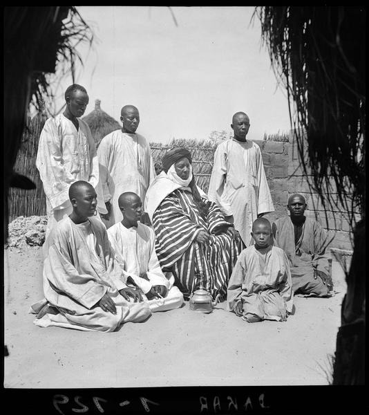 Photos: Seydina Amar Madione Lahi (fils de Seydina Limamou Lahi asw) et second Khalif de la communauté Layenne Photos: Seydina Amar Madione Lahi (fils de Seydina Limamou Lahi asw) et second Khalif de la communauté Layenne