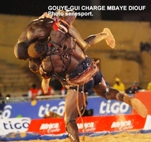 Séance d'intimidation entre Zoss et Gouy Gui