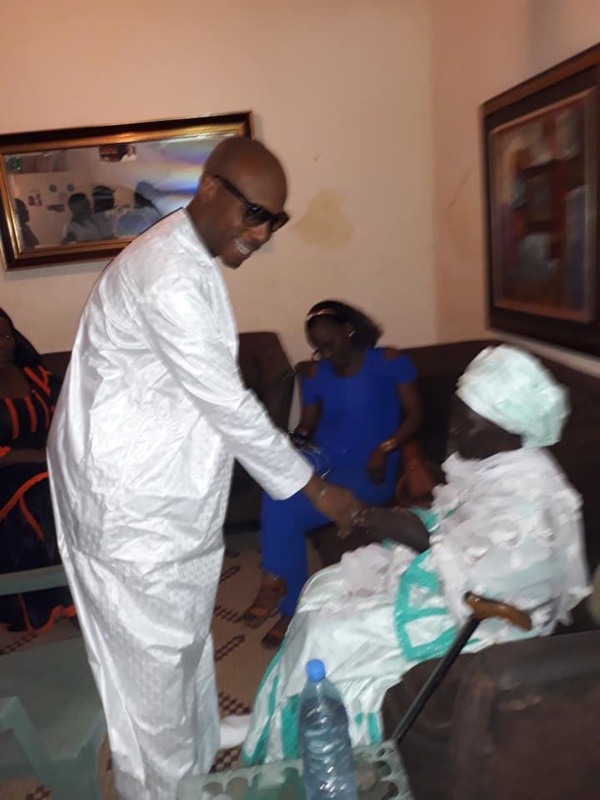 Sorti de prison, Barthélémy Dias rend visite à la mère de Khalifa Sall Sorti de prison, Barthélémy Dias rend visite à la mère de Khalifa Sall