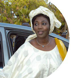 Touba: la première destination de Aminata Tall depuis son départ de la présidence de la République