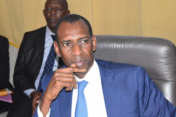 Podor : Abdoulaye Daouda DIALLO offre des forages, des ambulances et du matériel médical aux communes Boké Dialloubé et Doumnga LAW