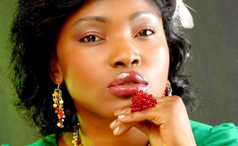Halima Abubakar de Nollywood est toujours vierge à 33 ans 