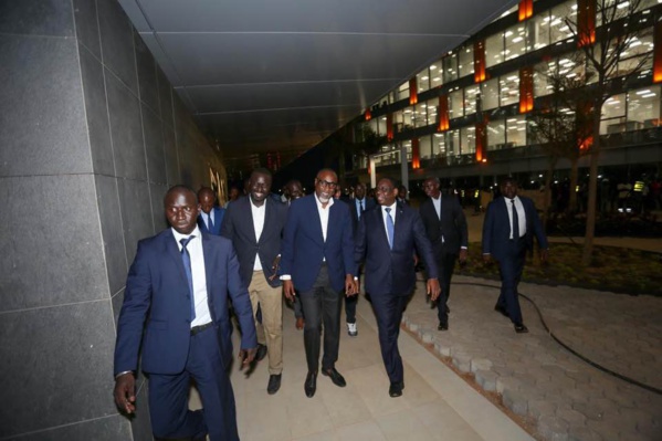 Yérim Sow-Macky Sall, les dessous d'une visite nocturne du Président à Diamniadio Yérim Sow-Macky Sall, les dessous d'une visite nocturne du Président à Diamniadio