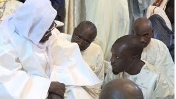 Visite à Touba : Ousmane Sonko fusille Macky Sall devant le Khalife des Mourides