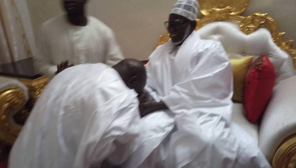 PHOTOS - Le président Idrissa SECK reçu ce matin à Touba par le Khalife Général des Mourides Serigne Mountakha MBACKÉ