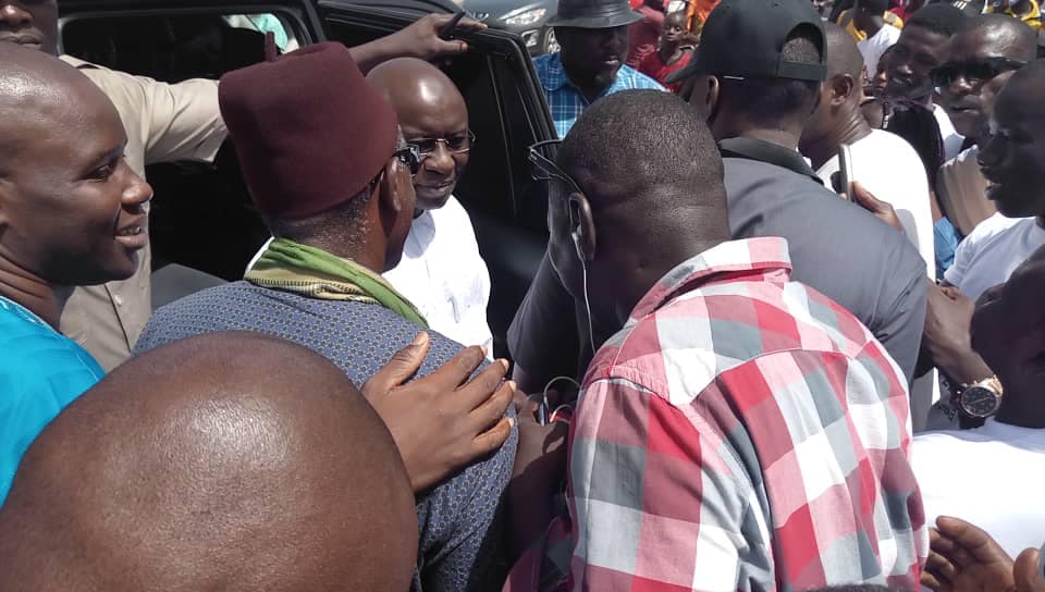 PHOTOS - Le président Idrissa SECK reçu ce matin à Touba par le Khalife Général des Mourides Serigne Mountakha MBACKÉ