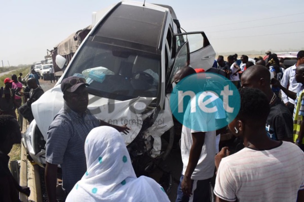 Photos - Accident sur l'autoroute à péage : Collision monstre entre plusieurs voitures à hauteur de Diamniadio