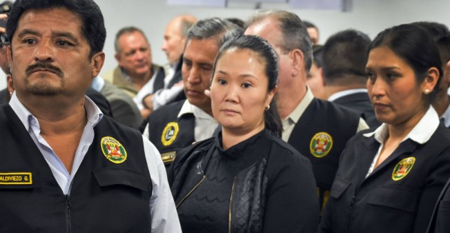 Keiko Fujimori, leader de l'opposition péruvienne, placée en détention pour corruption