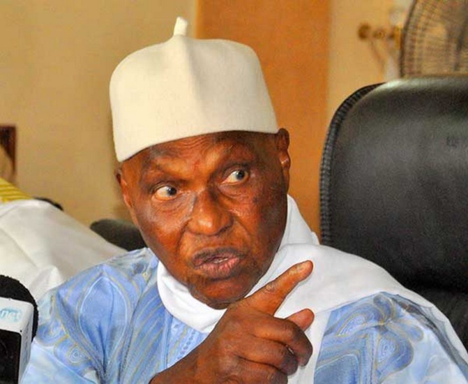 Abdoulaye Wade: « si Macky Sall insiste à vouloir éliminer notre candidat Karim Wade, nous lui opposerons une farouche résistance »