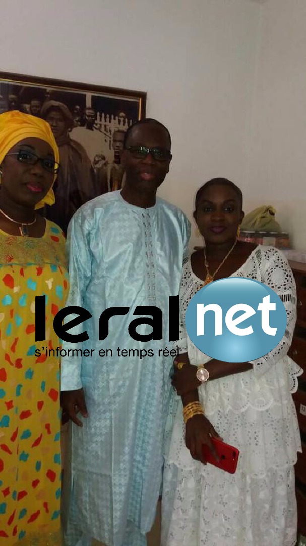 Le ministre Birima Mangara s'affiche avec deux de ses épouses... Le ministre Birima Mangara s'affiche avec deux de ses épouses...