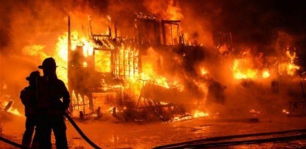 Incendie à Foundiougne : Une vingtaine de cases consumées Incendie à Foundiougne : Une vingtaine de cases consumées